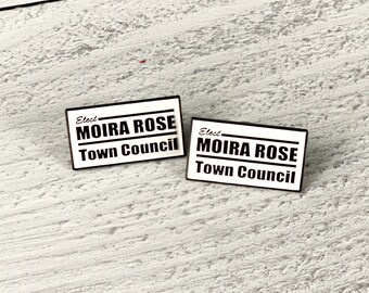 ELECT MOIRA Lapel pin