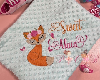 Manta de bebé personalizada de Minky, nombre bordado, manta personalizada para niña o niño