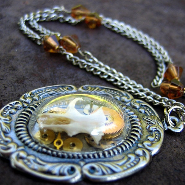 Mouse Skull Silver Shadowbox Necklace - Blinky