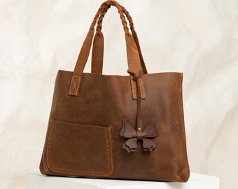 Medium leather bag for women, Handmade vintage distressed leather
