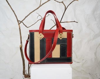 Handgefertigte Damen-Ledertasche, gepatchter Arbeitsstil, dominantes rotes Leder, mittlere Größe