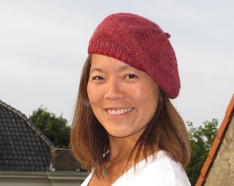 2 Beret pattern options - Plain or Striped, includes knit in the round information. PDF pattern only
