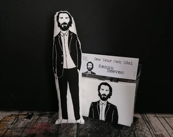 Von Keanu Reeves inspiriert, nähen Sie Ihr eigenes Keanu Idol Kit