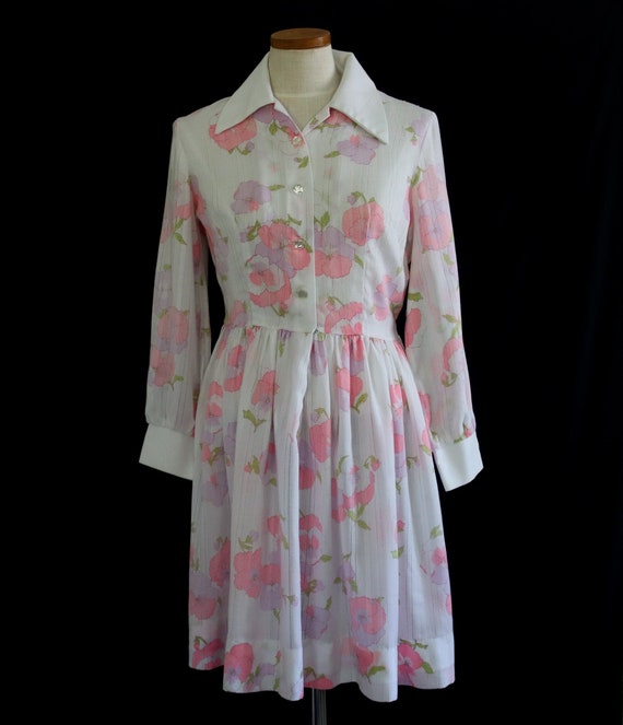Pink Flowers 50s Shirt Dress - image 1