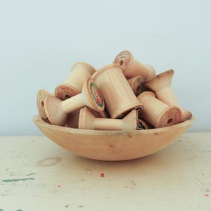 25 Vintage Spools
