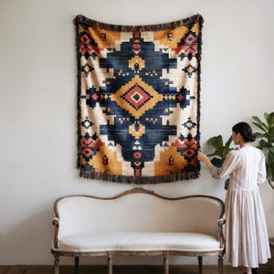 Throw Blanket Cozy Southwestern Aztec Print Bohemian Tribal Design Warm Fleece Bedspread Decor for Home Living Room Bedroom Gift Idea