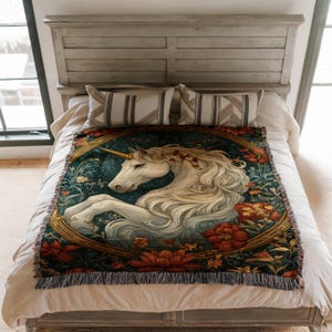 Blanket enchanting unicorn throw mystical floral decor cozy quilt fantasy gift for toddler magical nursery bedroom blanket