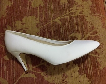 white retro heels