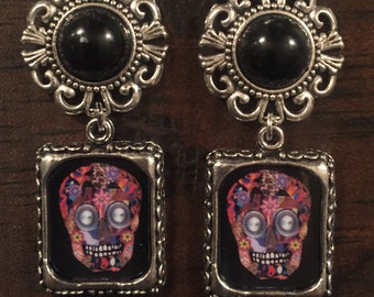 E. BARNES - Aretes de calavera de azúcar del Día de los Muertos, redondos y negros, en tono plateado