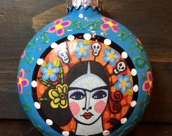 E. BARNES - Día de los Muertos Frida Kahlo 3"Vidrio Pintado a Mano Adorno Navideño