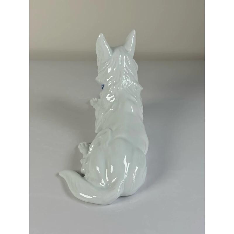 希少な深川製磁の犬の置物：アンティーク有田藍染彫刻 - Etsy 日本