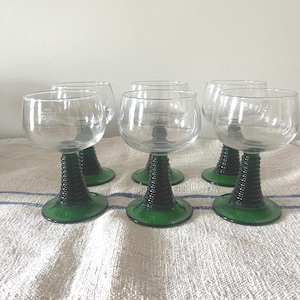 Vintage French Glassware MCM Beehive Emerald Green Glasses Set of 8