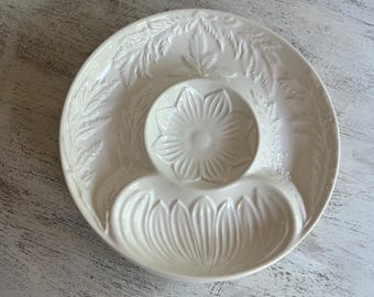 Vintage Set of 4 White Majolica Artichoke Plates