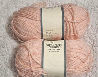 Soft Pink Chunky Yarn Bee Yarn: Low-Pill Acrylic, 211 Yards