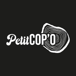May include: A black background with the white text "Petit COP'O" in a stylized font. A white graphic of a tree cross-section is to the right of the text, with concentric rings.