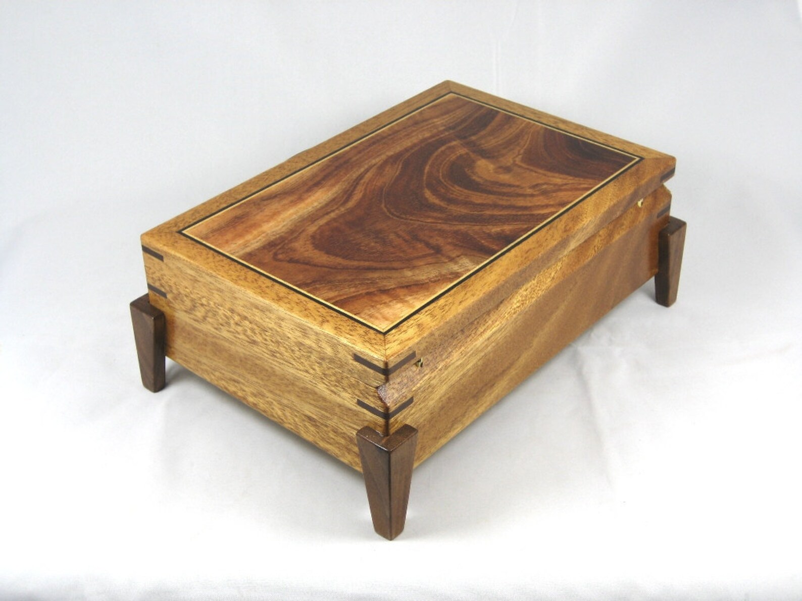 Wooden keepsake box mens valet box Mahogany with Hawaiian Etsy