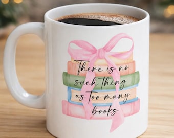 Tazza personalizzata per amanti dei libri • Regalo personalizzato per lettori • Tazza da caffè Cozy Coquette Book Stack • Regalo per bibliofili per lei