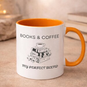 Boeken en koffiemok · Cadeau boekenliefhebber · Lezersmok · Bibliofiele cadeau · Gezellige leesmok · Boekenwurmcadeau · Boekenclubmok