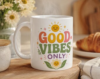 Taza "Solo buenas vibras" • Taza de café retro con estampado floral • Taza con carita sonriente • Regalo para vibras positivas • Taza de cerámica colorida
