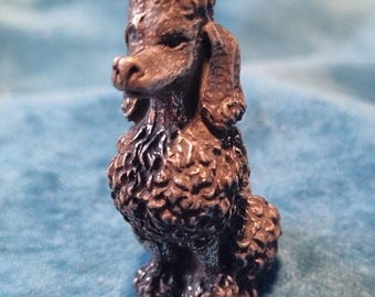 Ungewöhnliche Vintage Zinn Pudel Figur. Haustier Hund. Sammler Metall Statue