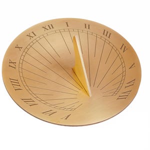 Personlig skeppsurtavla, 20,32 cm solur i mässing för trädgård, utomhusklocka, heminredning, anpassad rund solursklocka med nautisk twist