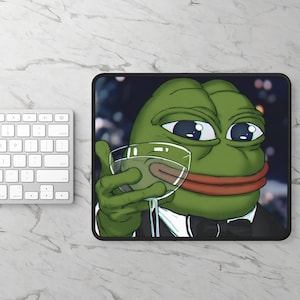Lustige Krypto Frosch Mousepad | Von Memen inspirierte Schreibtischmatte | Kleines Neopren Maus Pad | Langlebige genähte Kanten