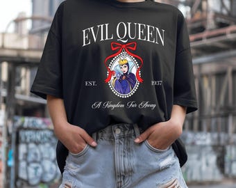 Disney Evil Queen Shirt Coquette Bow, Evil Queen Coquette Bow Shirt, Disney Villains Shirt, Evil Queen Portrait T-Shirt, Villains Shirt