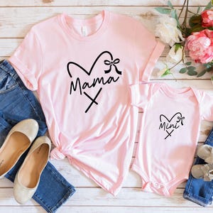 Mama Mini Heart Matching Shirt, Mother&#39;s Day Gift, Mommy and Me Tee, Mother Daughter Tees, Mama Mini Outfit, Mom and Baby, Mom and Daughter