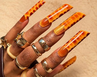 Long Lipstick Crème Brûlée Croc Nails - Handmade Gel Press-on Nails
