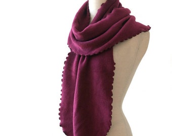 Fleece ruffle scarf in plum. Neck warmer with ruffles. Outerwear for winter. Purple scarf.