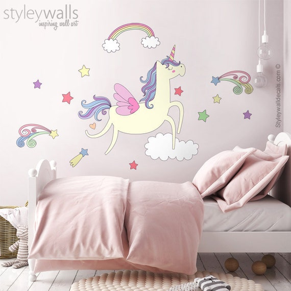  Unicorn Wall Decals, Pink Unicorn with Star Colorful Clouds Wall  Sticker for Girls Bedroom, Unicorn Rainbow Decor for Baby Room Nursery  Birthday Decoration, Girl's Room Decor, Gift for Baby Showers 