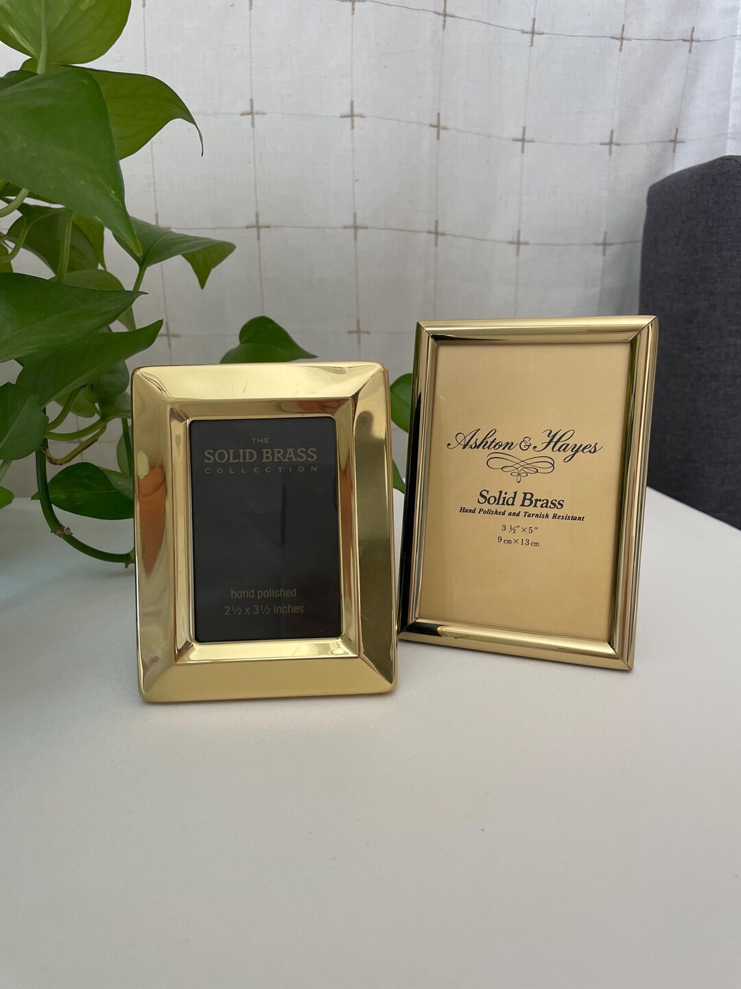 2 Solid Brass Vintage Picture Frames - Etsy
