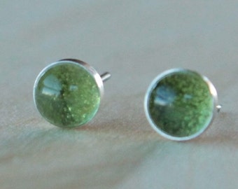 Titanium Stud Earrings Peridot Gemstone / 6mm Cabochon Bezel Set / Hypoallergenic Earrings Studs