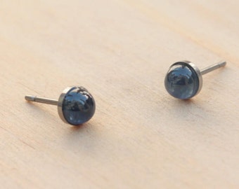 Sapphire Gemstone 5mm Bezel Set on Niobium or Titanium Posts (Hypoallergenic Stud Earrings for Sensitive Ears)