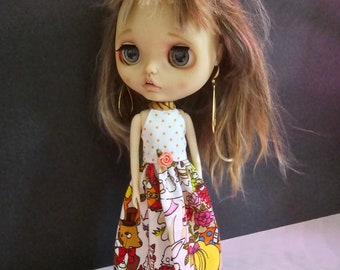 Alice and the coral rose
