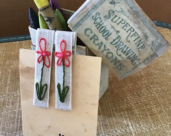 Red daisy long stem with heart leaves  Hand embroidered hair clips on linen -07