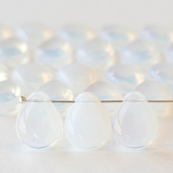 Perles en forme de larme en verre plat 12 x 16 mm pour la fabrication de bijoux - Perles briolettes lisses - Opalin nacré - 20 perles