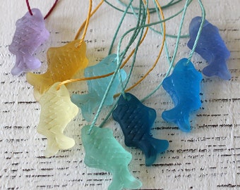 Sea Glass Fish Pendant Beads For Jewelry Making - Fish Charms - Frosted Glass Beads - Frosted Beads - 4 Fish