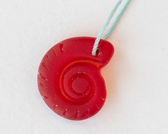 4 - Ammonite Sea Glass Beads - Recycled Glass Beads - Sea Glass Pendant - Frosted Glass Beads - 18x15mm - Red - 4 beads