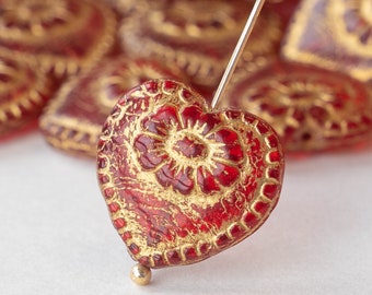 Cuenta de corazón victoriano de vidrio checo - Cuentas rojas de corazón de San Valentín - Suministro de fabricación de joyas - 17 mm - Elija la cantidad