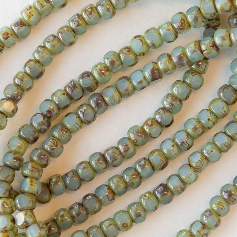 Tamaño 6/0 3 cuentas de semillas cortadas para la fabricación de joyas Cuentas Trica Verde mar opalino con acabado Picasso 50 cuentas imagen 3