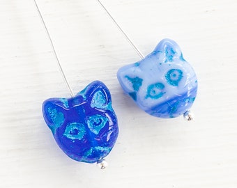 12mm Glass Cat Beads - Jewelry Making Supply -  Cat Face Beads - Animal Beads - Feline - Blue and White with Aqua Blue Wash