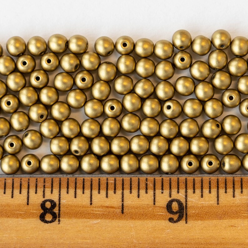 Perles de verre rondes de 4 mm Perles de verre tchèques Or jaune mat 100 perles image 4