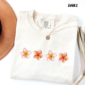 Plumeria Shirt, Floral Beach Shirt, Floral Summer Tee, Floral Vacay Shirt, Plumeria Tee, Summer Flowers Shirt, Flower Vacation T Shirt