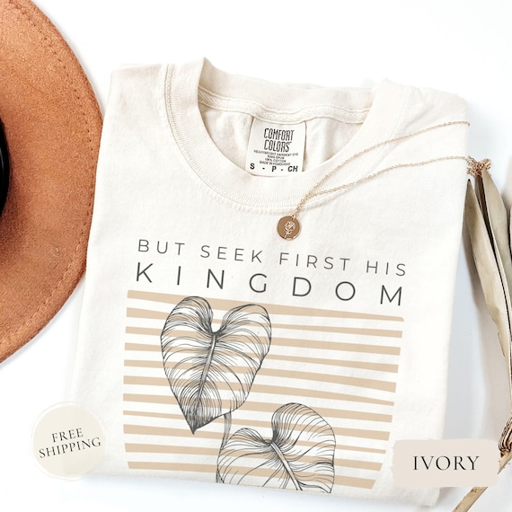 Hawaii Christian Shirt, Seek First His Kingdom Beach Shirt, Matthew 6:33 Bible Verse Tee, Hawaii Faith Tee,Inspirational Christian Beach Tee