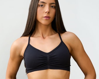 Black ruched sports bra, adjustable straps workout bra, medium support bra, fitness bra for women, stylish gym bra, activewear bra