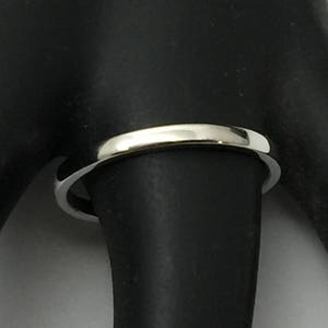 950 platinaband, trouwring, dunne platinaring, dunne platina trouwring, 2 x 1,5 mm halfrond