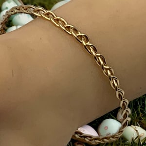 Gold braided bangle bracelet in 14kt Gold Fill trendy, simple and classic design