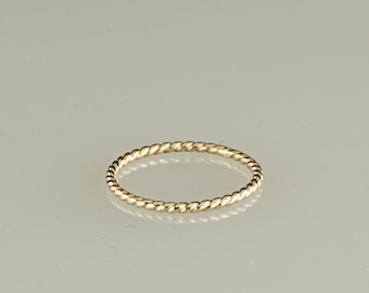 14kt gold filled twist ring, 16g thick perfect wedding band, rose gold wedding band, engagement ring