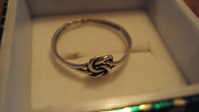 Sterling Silber Doppel Liebe Knoten Ring zur Verlobung, Hochzeit, traditionelle. Celtic, 16g, 925 Silber Ehering Bild 2